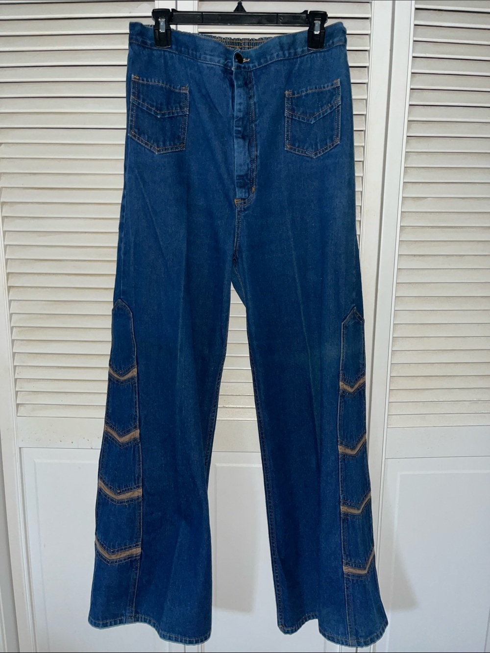 Vintage Retro Hippie 70’s High-Rise Wide-Leg Jeans Chevron Corduroy side pattern